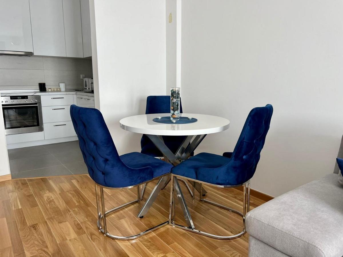 Apartment Wolf Gray